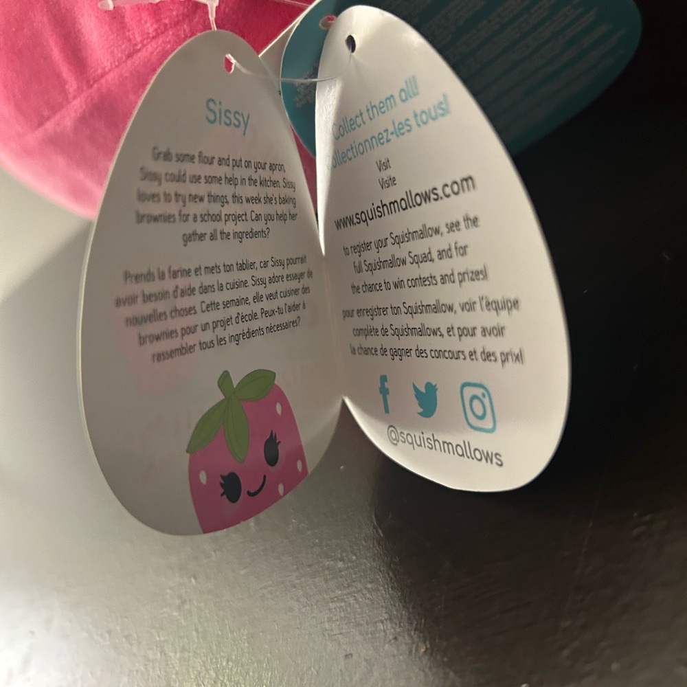 Authentic Kellytoy Squishmallows Sissy Strawberry Claire’s Exclusive 9 Plush NWT - Picture 7 of 9